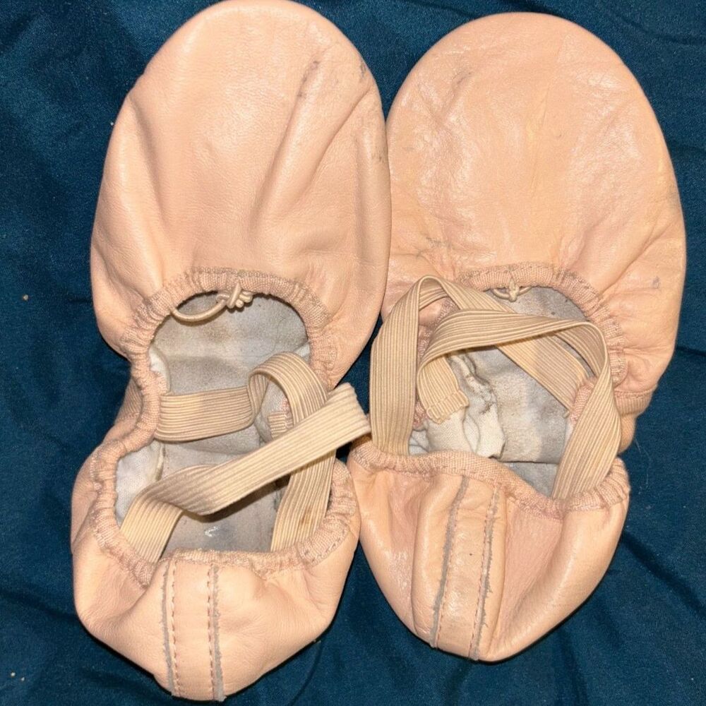 BLOCH Pink Leather Split Sole Ballet Shoes Size 4